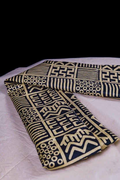 Tissu Comatex motif noir et beige avec des formes géométriques - Sougou Express